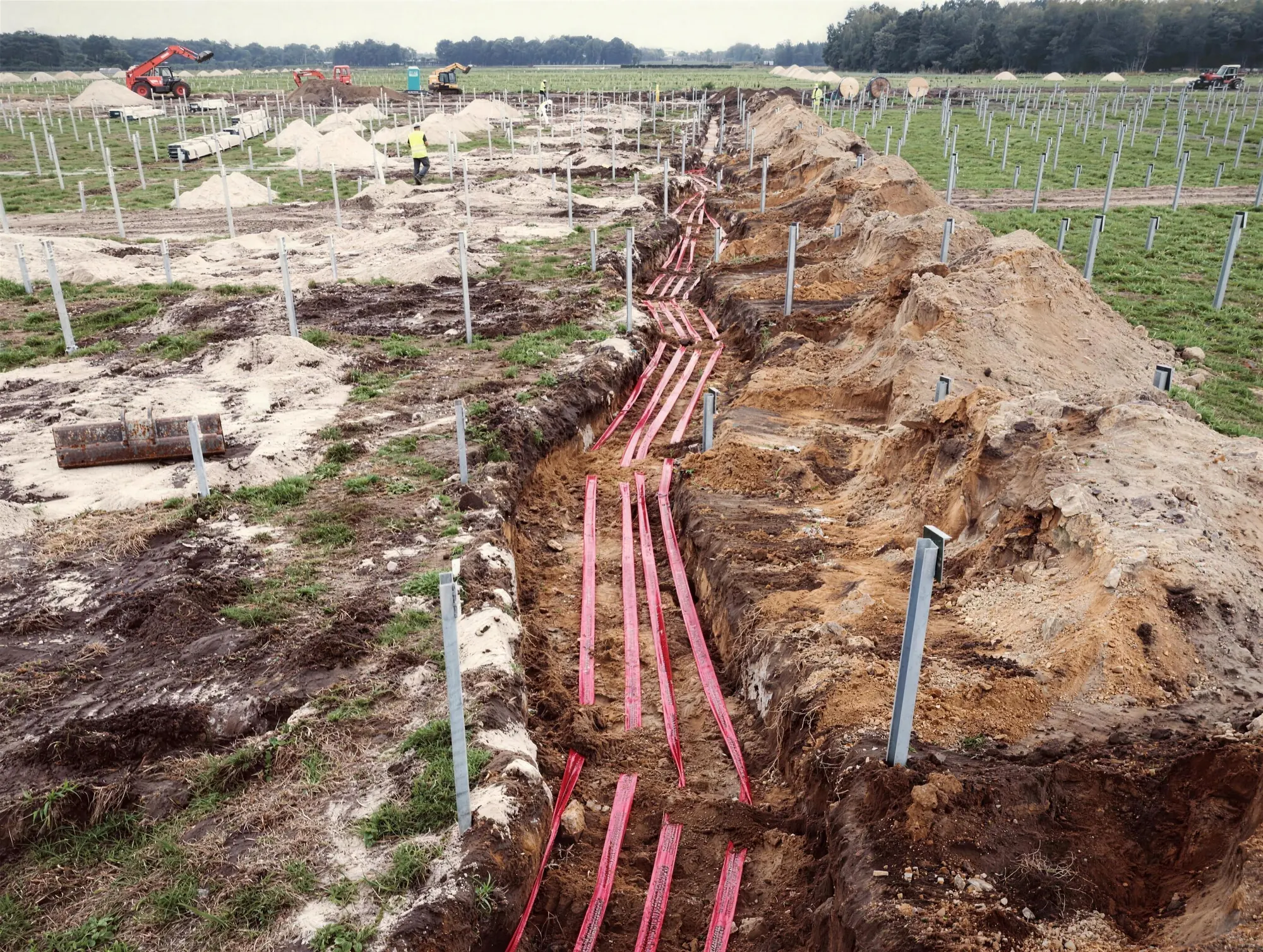CABLE PULLING — Every metre has a number.